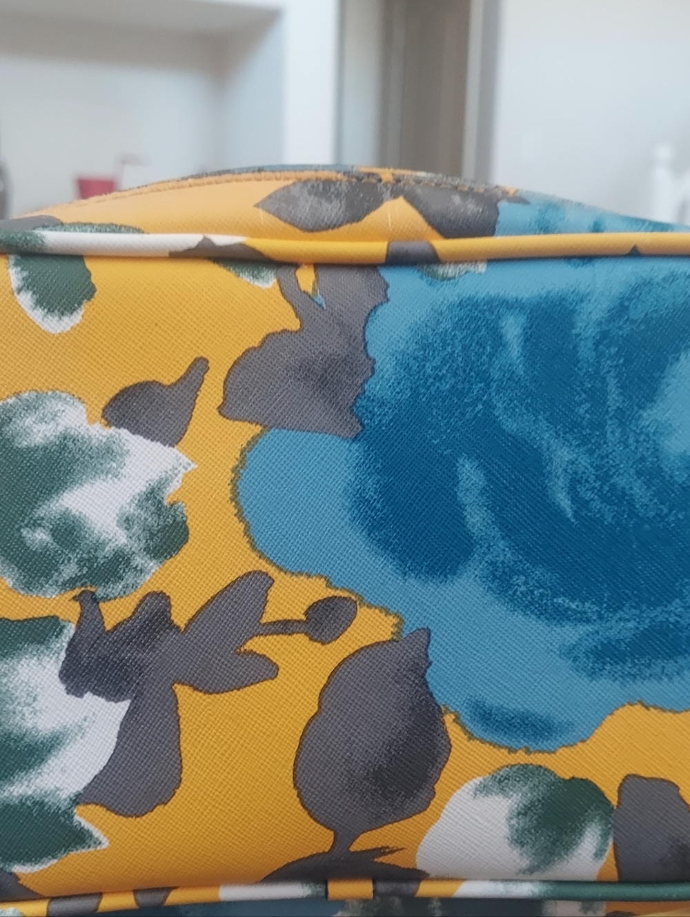 Marc By Marc Jacobs Floral Crossbody/Camera Bag - Picture 3 of 12